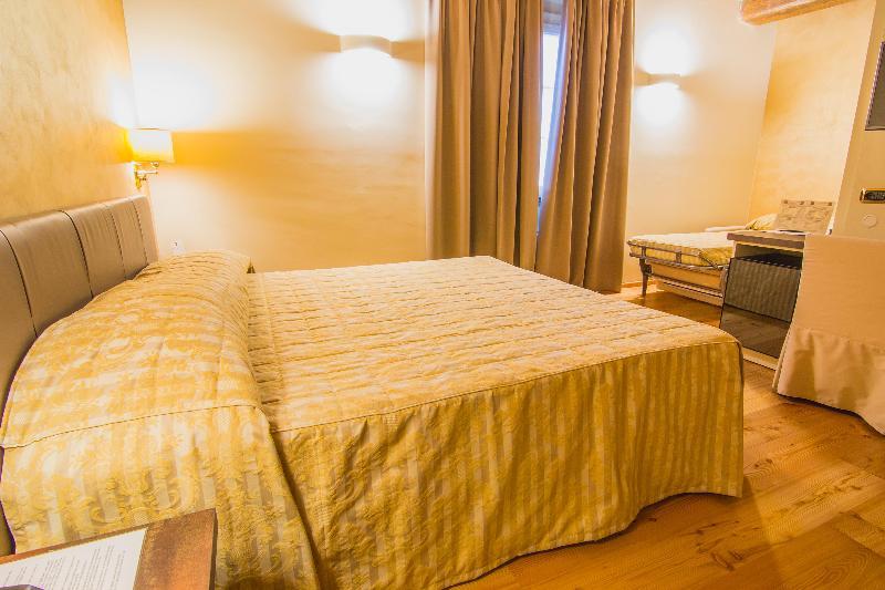 Hotel Parco Borromeo - Monza Brianza Cesano Maderno Extérieur photo